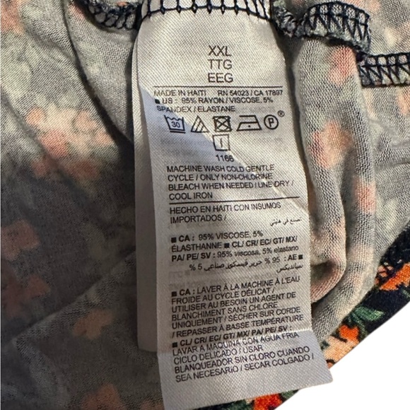 Old Navy Luxe Floral Tank Top - Picture 4 of 4